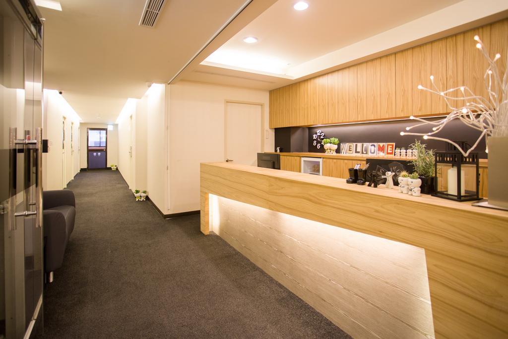 Fun Inn Taipei Hostel Exterior photo